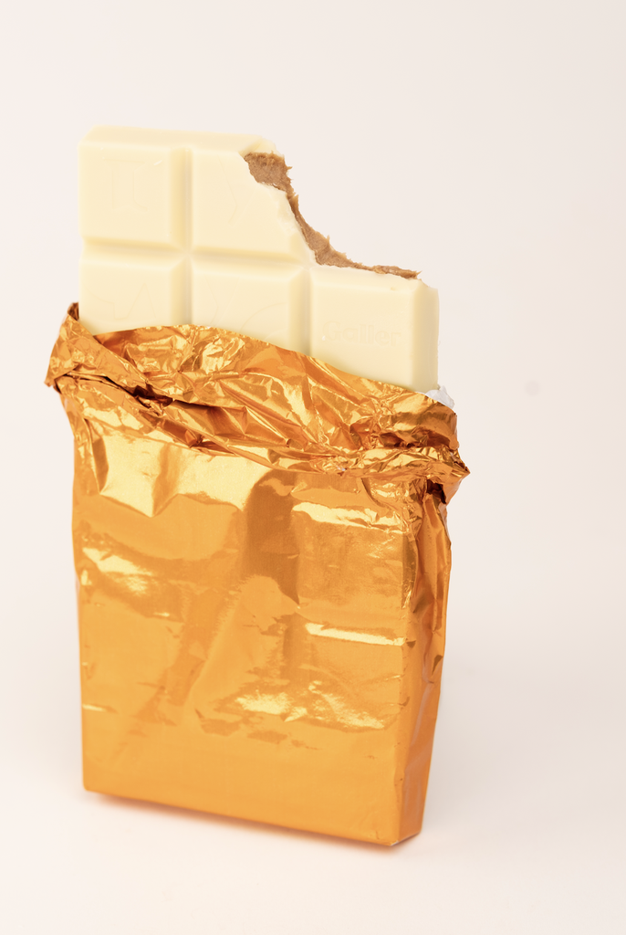 Duo de tablettes de chocolat Galler : fourrées praliné noir et manon blanc 